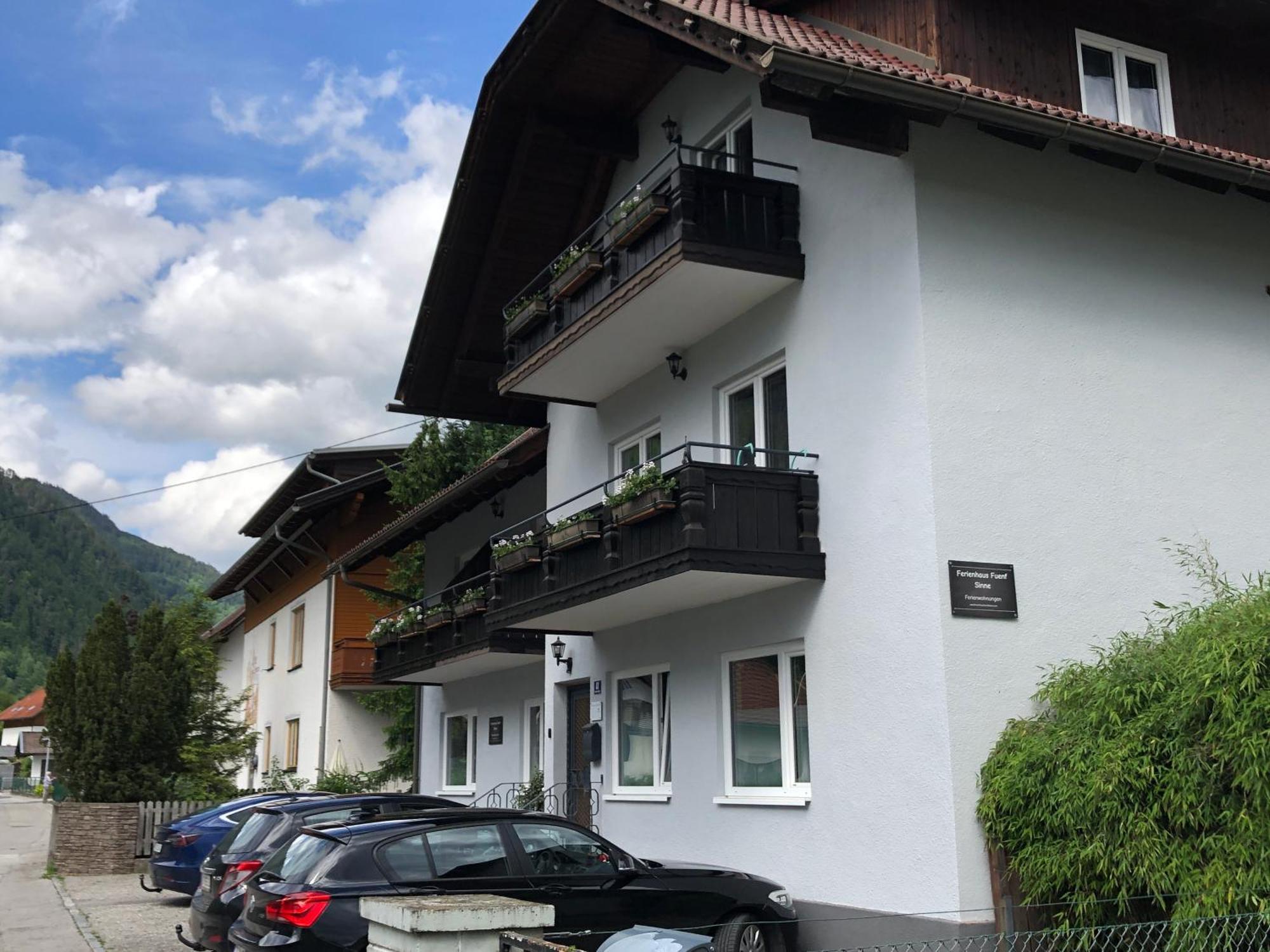 Appartement Brettljause Ferienhaus Fuenf Sinne Döbriach Esterno foto